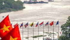GIỮA PHONG BA, ĐẤT VIỆT VẪN CHỈ MỘT HƯỚNG