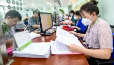 Bộ Nội vụ đề xuất cán bộ, công chức được hưởng tiền lương, tiền thưởng theo vị trí việc làm