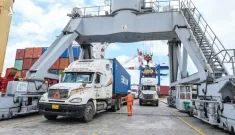 14 lãnh đạo, cán bộ Chi cục Hải quan cảng 2 Hải Phòng bị cáo buộc đã nhận 8,1 tỷ đồng