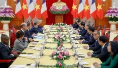 Tổng Bí thư Tô Lâm tiếp Tổng thống Pháp trong chuyến thăm cấp Nhà nước tới Việt Nam