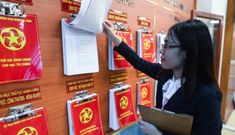 Bỏ hình thức kỷ luật giáng chức, hạ bậc lương với công chức, cán bộ