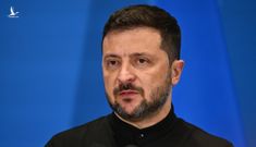 Tổng thống Zelensky ký ban hành luật cho phép nam giới trên 60 tuổi nhập ngũ