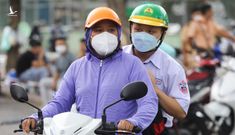 Người đến Bến Tre: Đủ giấy tờ vẫn không được qua chốt, ô tô phải dán niêm phong cửa