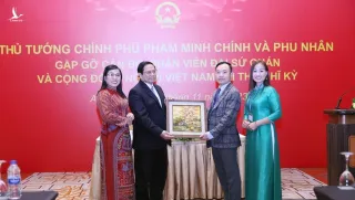 Thủ tướng: “Dù đi đâu, chúng ta đều có quyền tự hào là người Việt Nam”