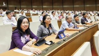 Không đổi giấy tờ, không thu phí – Quyền lợi người dân được đặt lên hàng đầu