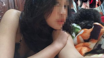Nữ nhân viên hàng không bị khành khách chửi mắng xối xả lên tiếng