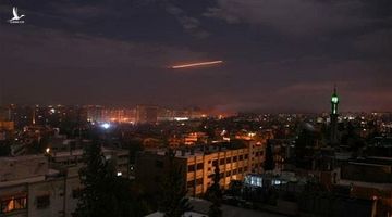 NÓNG – Phòng không Syria đánh chặn tên lửa ở Masyaf