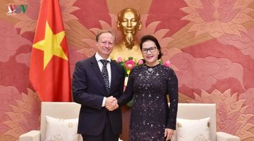 Chủ tịch Quốc hội tiếp Đại sứ-Trưởng phái Đoàn EU tại Việt Nam