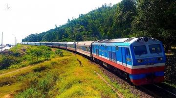 Báo cáo Bộ Chính trị dự án đường sắt tốc độ cao Bắc-Nam