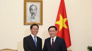 Đại sứ Trung Quốc bất ngờ khi hàng Việt tắc tại cửa khẩu
