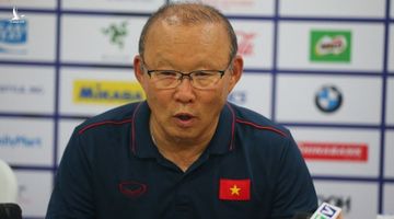 HLV Park Hang-seo bảo vệ thủ môn Văn Toản: “Không có lý do gì để trách móc cậu ấy!”