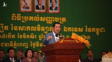 Thủ tướng Hun Sen bênh vực cầu thủ gốc Việt sút trượt penalty