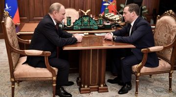 Toàn bộ chính phủ từ chức – địa chấn chính trường Nga