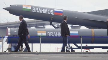 Nước Đông Nam Á nào tiên phong mua tên lửa chống hạm BrahMos của Nga-Ấn Độ?