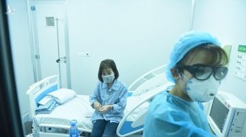 Không lẽ Mỹ và WHO hỗ trợ Ban Tuyên giáo bưng bít thông tin dịch bệnh Covid – 19?