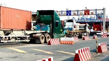 129 container ‘vô chủ’ tồn đọng nhiều năm tại cảng Sài Gòn