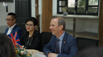Đại sứ Anh: Việt Nam có thể dẫn đầu Đông Nam Á về năng lượng bền vững