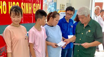 Người nuôi dưỡng ước mơ của những trẻ em nghèo
