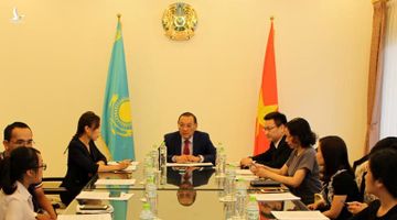 Đại sứ Kazakhstan ca ngợi thành tích chống Covid-19 của Việt Nam