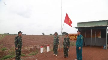 Tây Ninh đóng cửa dịch vụ không thiết yếu, rà soát người nhập cảnh trái phép