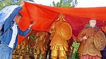 Lâm Đồng đề nghị Liên Minh Group đưa tượng lính xưa trở về lại Bình Dương