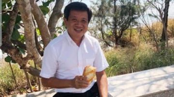 Cứ làm màu nếu đó là màu hồng cho đời