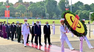 Lãnh đạo Đảng, Nhà nước vào Lăng viếng Chủ tịch Hồ Chí Minh nhân kỷ niệm 75 năm Quốc khánh 2/9