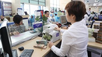 Lãi suất ngân hàng vẫn đang ‘dò’ đáy