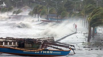 Cơn bão mạnh nhất thế kỷ sắp vào Việt Nam đã càn quét Philippines như thế nào?