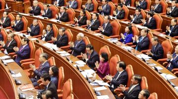Phải khuyến khích và bảo vệ cán bộ dám nghĩ, dám làm, dám đổi mới