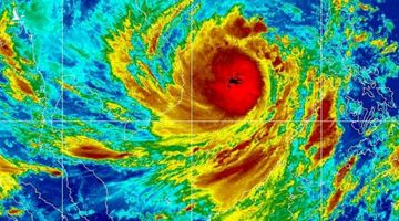 Ba yếu tố khiến bão Molave thành ‘cơn cuồng phong’