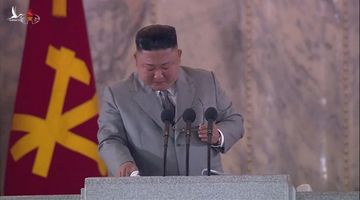 Vì sao ông Kim Jong Un khóc khi đọc diễn văn kỷ niệm thành lập Đảng?