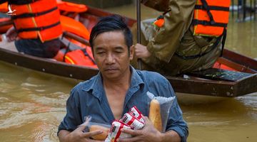 “Quảng Trị chưa nhận thanh lương khô cứu trợ nào, chia nhau kiểu gì?”