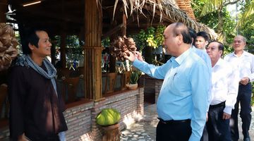 Khi hạt lúa, củ khoai, bông hoa dại cũng thành một sản phẩm du lịch