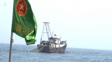 Bộ đội Biên phòng đuổi hai tàu cá “lạ” xâm phạm vùng biển Việt Nam