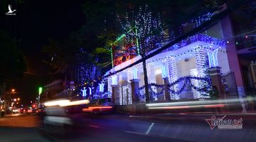 Giáng Sinh đến sớm với người TP HCM