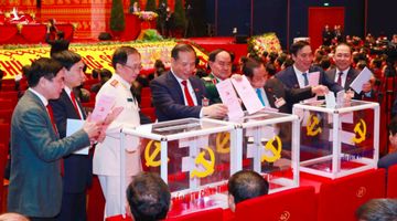 Đưa bộ trưởng, thứ trưởng giỏi về làm bí thư, chủ tịch những tỉnh nghèo nhất