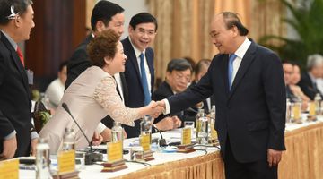 Chuyển giao nhiệm kỳ: Tháng 3 mùa của xông pha