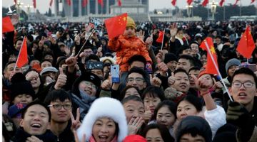Trung Quốc lần đầu tiên ghi nhận dân số giảm
