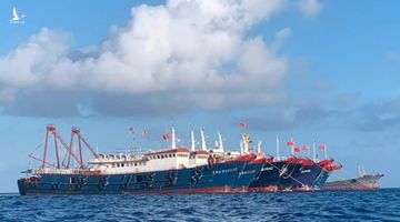 Ngoại trưởng Philippines kêu Trung Quốc ‘cuốn gói’