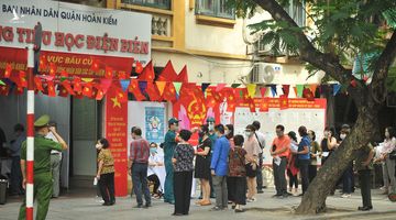 Reuters nói về tính an toàn của cuộc bầu cử quốc hội Việt Nam trong bối cảnh Covid-19