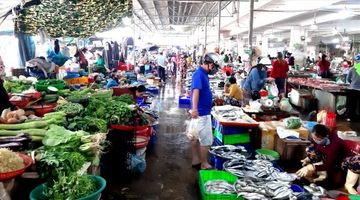 TP HCM xem xét mở lại chợ truyền thống