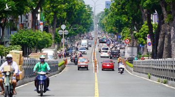 Phó Bí thư TPHCM nói gì về hình ảnh “đường phố đông đúc trở lại”?