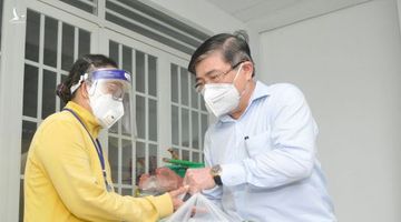 Chủ tịch Nguyễn Thành Phong: Người dân cứ an lòng, tất cả trường hợp khó khăn sẽ được hỗ trợ