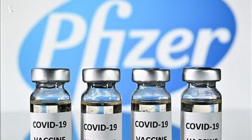 Pfizer vướng cáo buộc dùng quyền lực để kiếm lợi nhuận khi thế giới “khát” vaccine