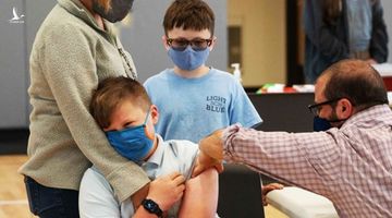 Israel chia sẻ bài học đắt giá về việc tiêm vaccine Covid-19 cho trẻ em