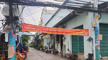 Dân treo băng rôn ‘chưa nhận tiền hỗ trợ’, chính quyền địa phương nói gì?
