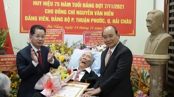 Niềm vui có Đảng không dành cho những kẻ chống phá
