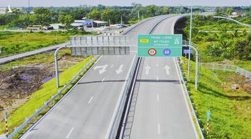 “Đặc sản cao tốc” chỉ có ở Việt Nam