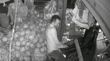 Vụ trộm đột nhập tiệm trái cây: Cha mẹ xót xa khi vừa mất con vừa mất hơn 300 triệu tiền bảo hiểm